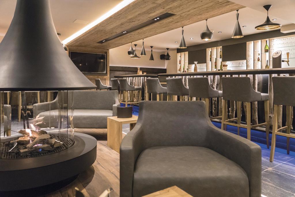 Hotel Des Alpes 삼나운 외부 사진