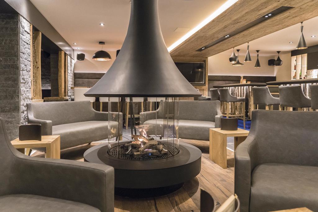 Hotel Des Alpes 삼나운 외부 사진