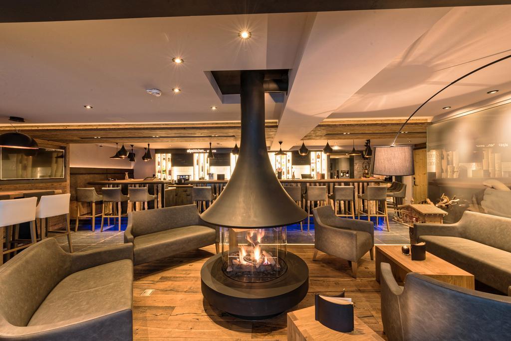 Hotel Des Alpes 삼나운 외부 사진