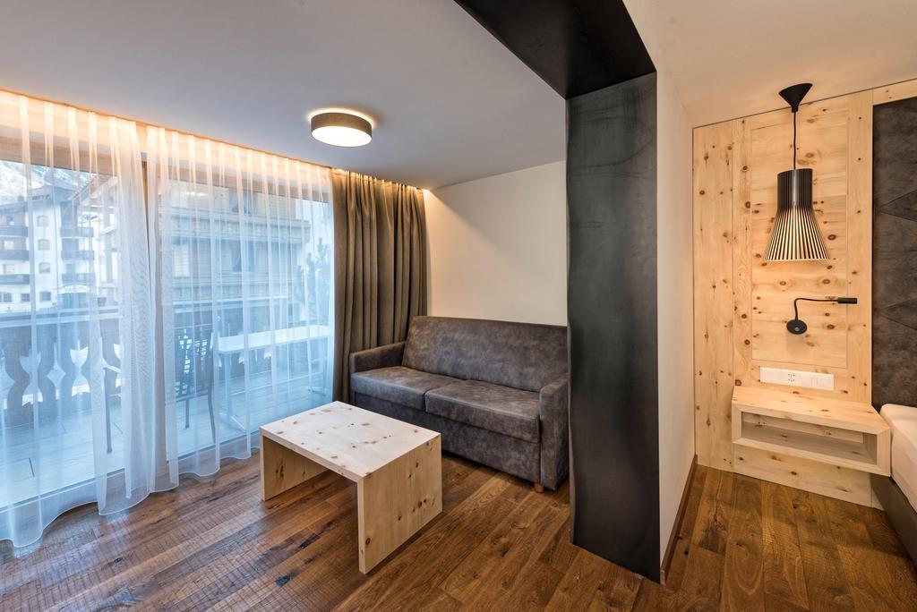 Hotel Des Alpes 삼나운 외부 사진